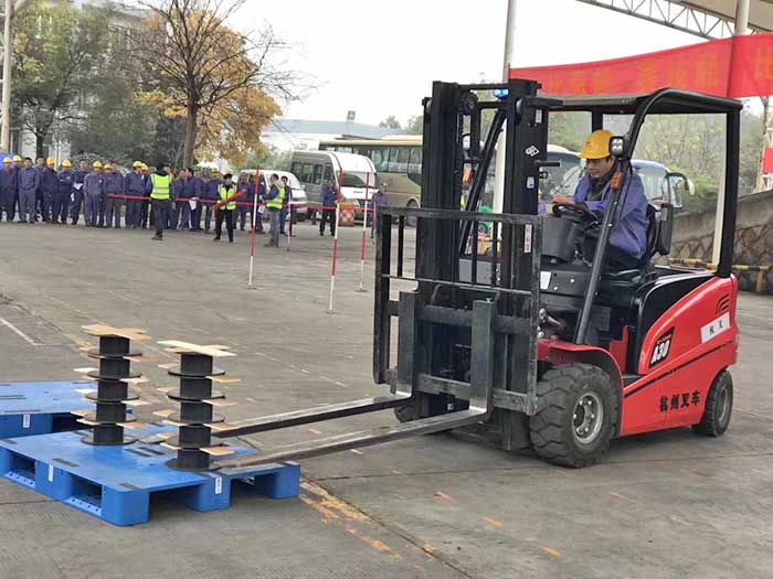 QuickLook for Hangcha Technical Competition 2018 – HANGCHA Forklift (3).jpg
